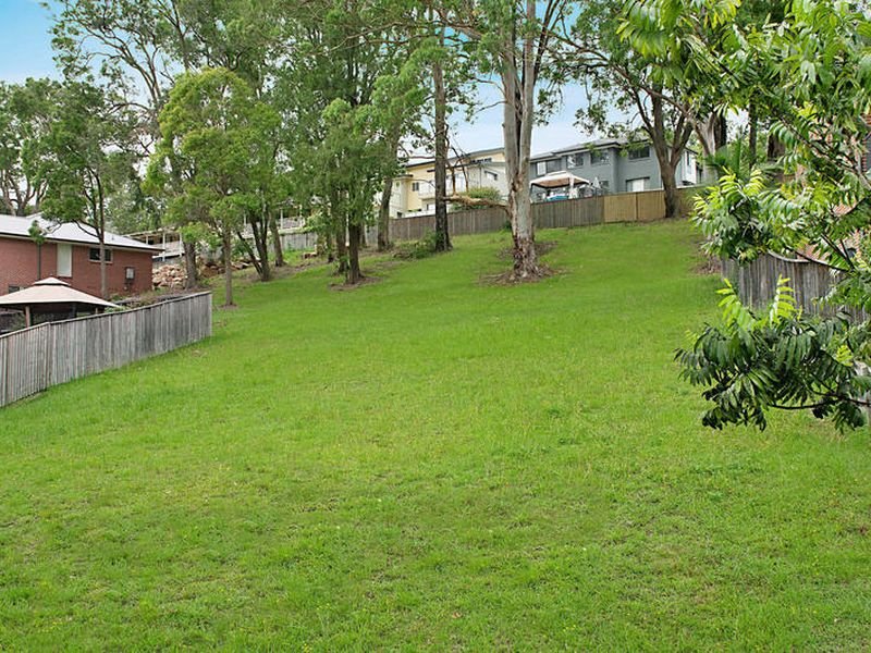 104 Chamberlain Road, Wyoming, NSW 2250