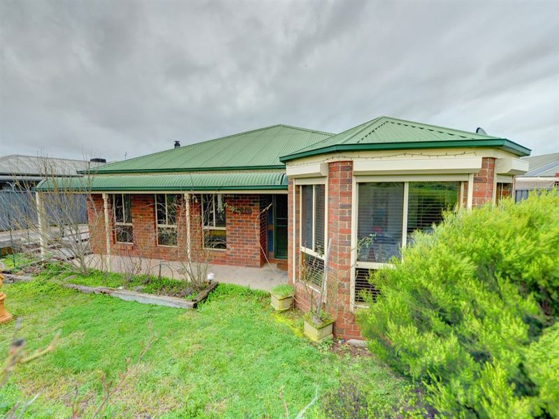 15 Creswick Street, Miners Rest, VIC 3352