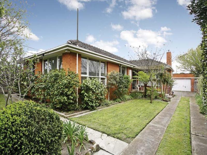 1 Wyuna Court, Bentleigh, Vic 3204 - Property Details