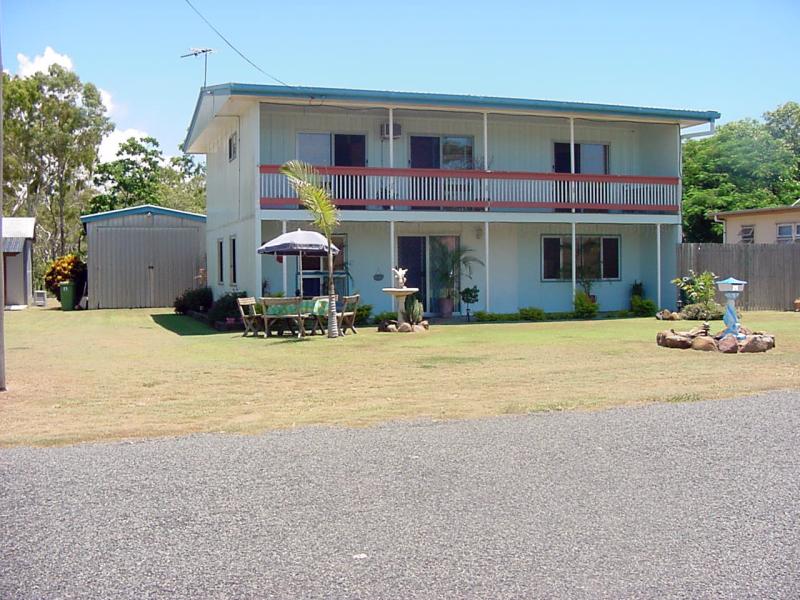 25 Redcliffe Avenue, Seaforth, QLD 4741