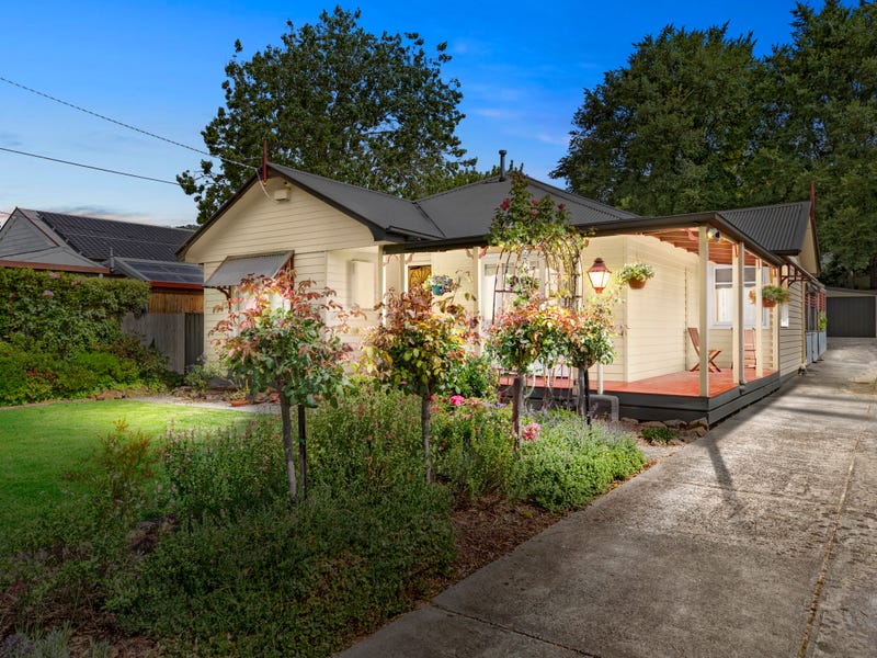 41 Rollings Road, Upper Ferntree Gully, Vic 3156 House for Sale
