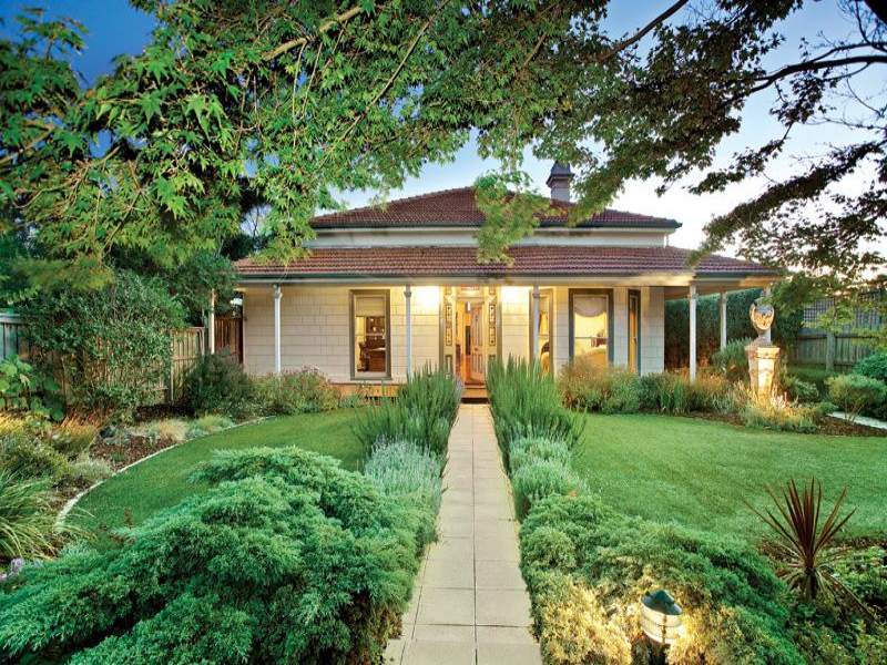 34 Edward Street, Sandringham, Vic 3191 Property Details