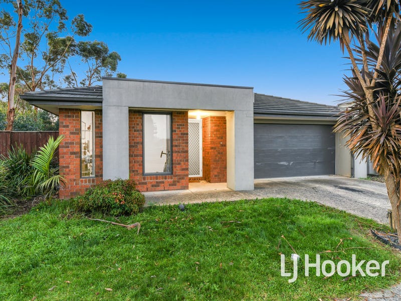 52 Devine Drive, Pakenham, Vic 3810 House for Sale