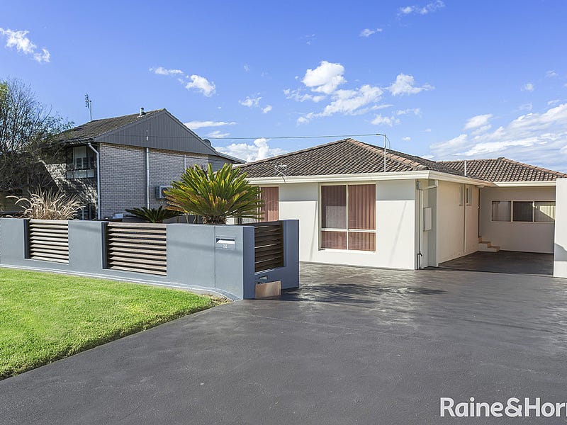 12 Kiarama Avenue, Kiama Downs, NSW 2533