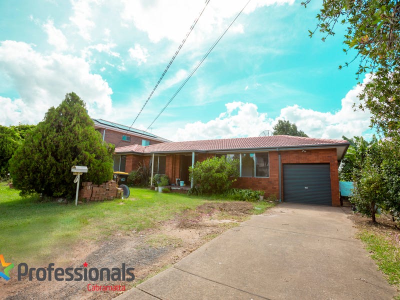 18 Flanagan Avenue, Moorebank, NSW 2170