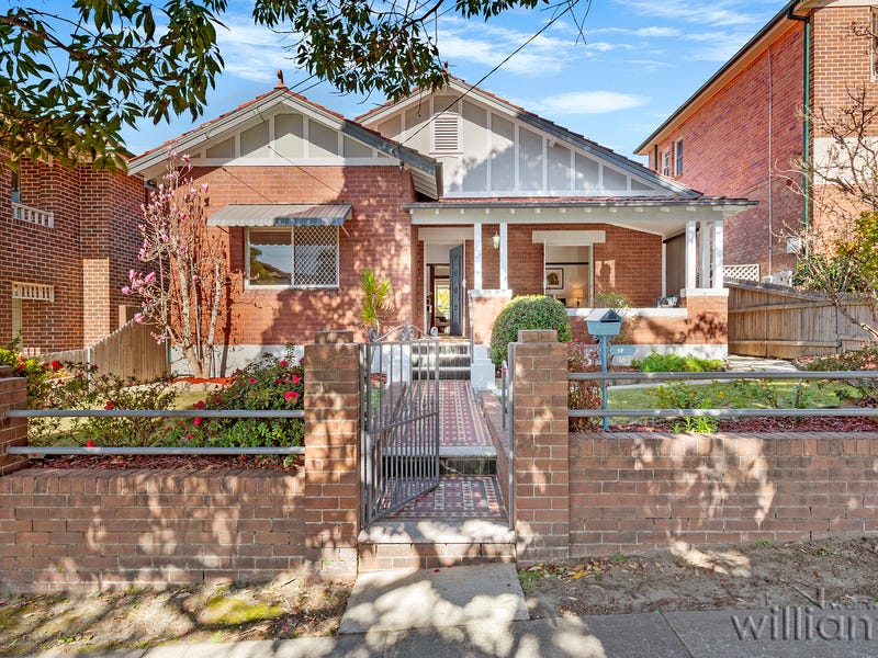 17 Liege Street, Russell Lea, NSW 2046