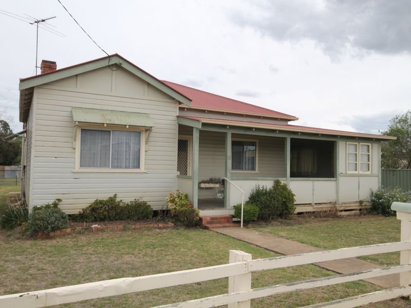 13 Tingha Rd, Inverell, NSW 2360 Property Details