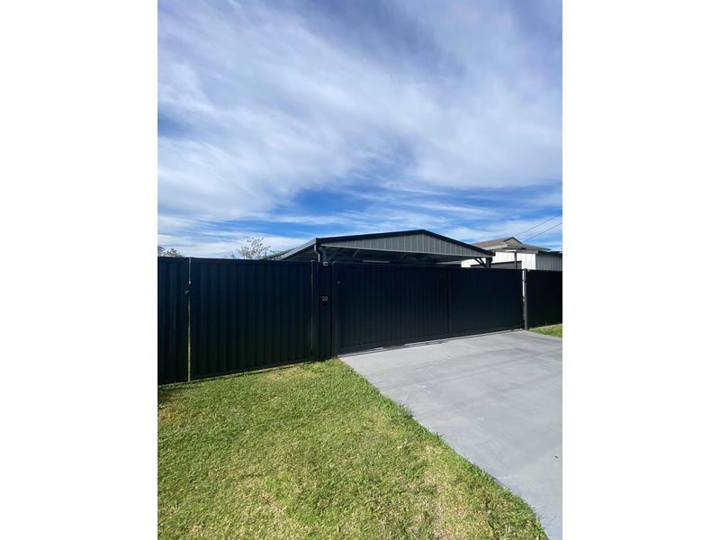 22 Bayside Drive, Beachmere, QLD 4510