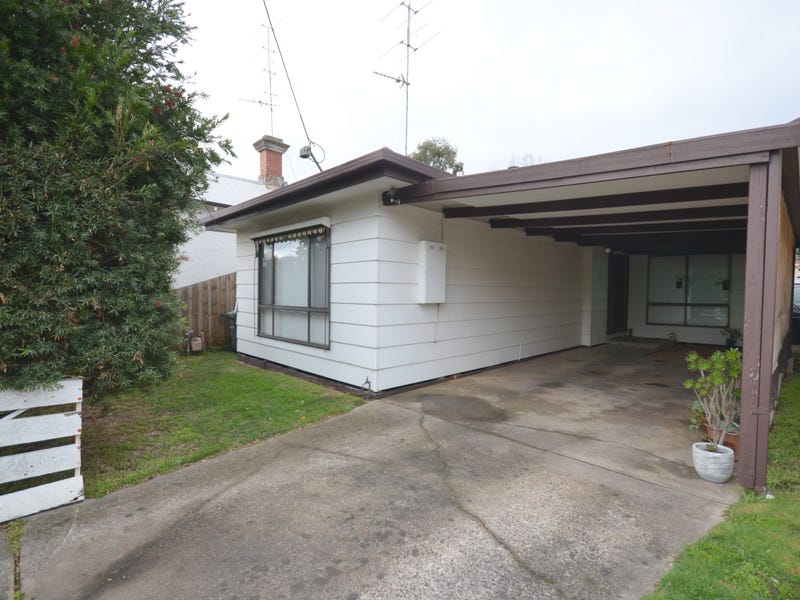 10 Cowan Street, Lake Wendouree, VIC 3350