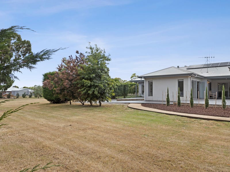 10 Springhill Road, Vic 3444 Property Details