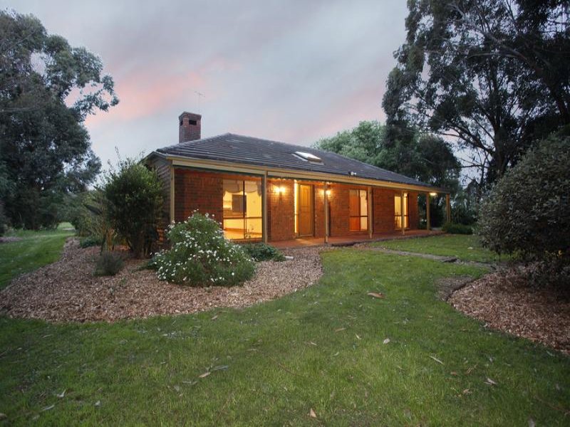 170 Toomuc Valley Road, Pakenham, Vic 3810 Property Details