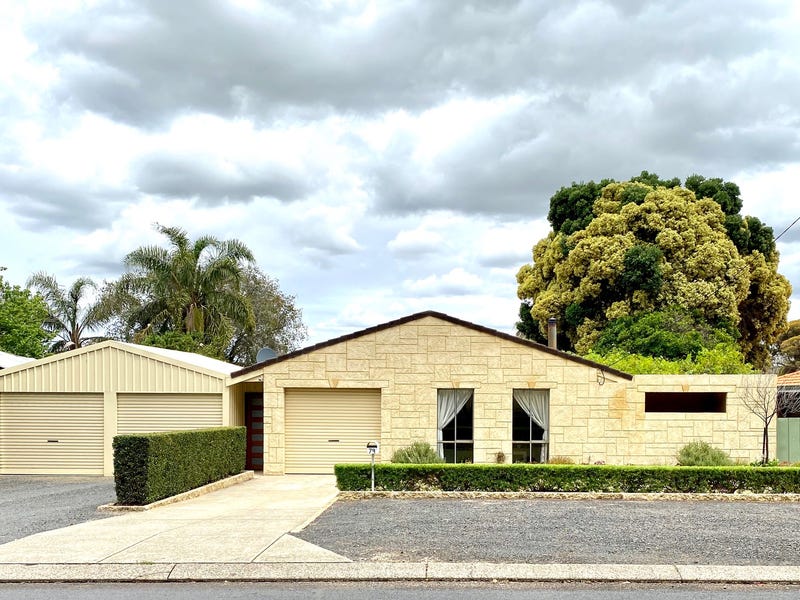 79 Hill Street, Waroona, WA 6215