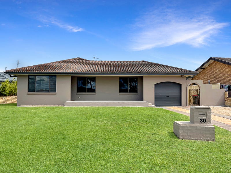 30 Keith Compton Drive, Tweed Heads, NSW 2485