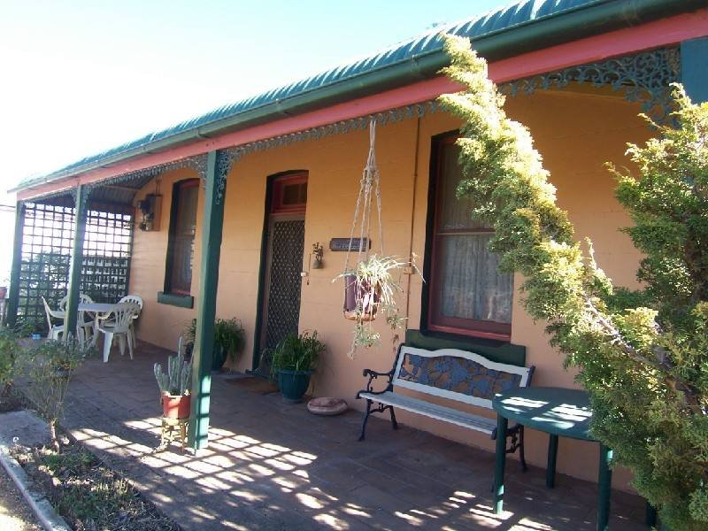 27 Hovell Street, Cootamundra, NSW 2590 - Realestate.com.au