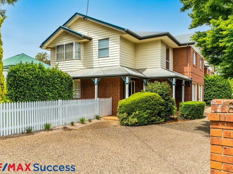 2/8 Bruce Street, East Toowoomba, QLD 4350