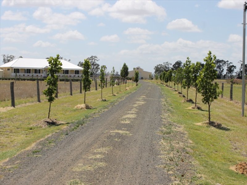 85 Southern Cross Drive, Dalby, QLD 4405