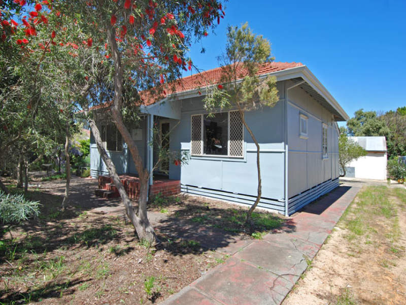 19 Snook Crescent, Hilton, WA 6163 Property Details