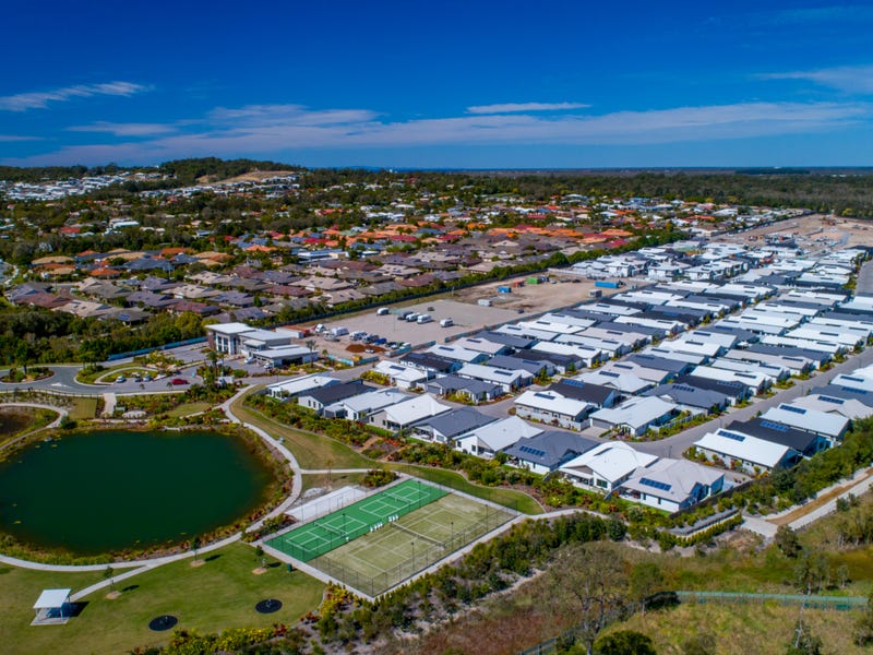 Unit 21 'Palm Lake Resort' 96 Village Way, Little Mountain, Qld 4551