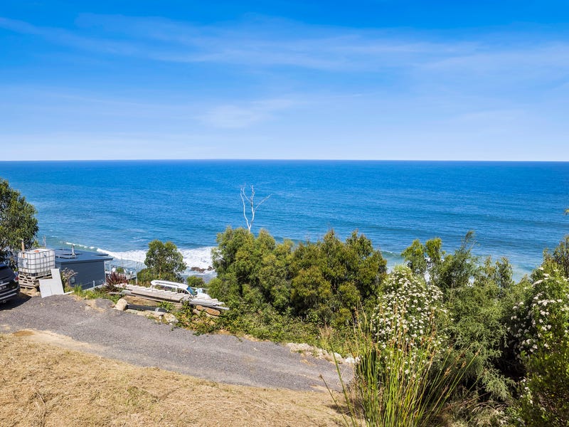 2 Iluka Avenue, Wye River, VIC 3234