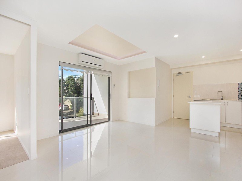 16/8 Bradford Street, Labrador, QLD 4215
