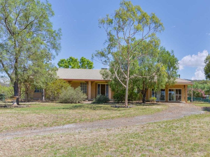 911 Somerset Place, Nemingha, NSW 2340 Property Details