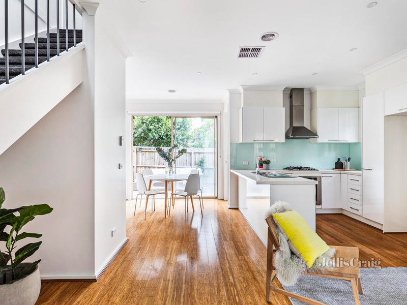 4 4 Mark Street Viewbank Vic 3084 Realestate Com Au