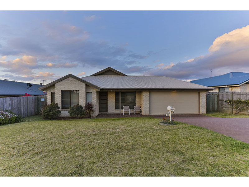 79 Pillar Street, Middle Ridge, QLD 4350