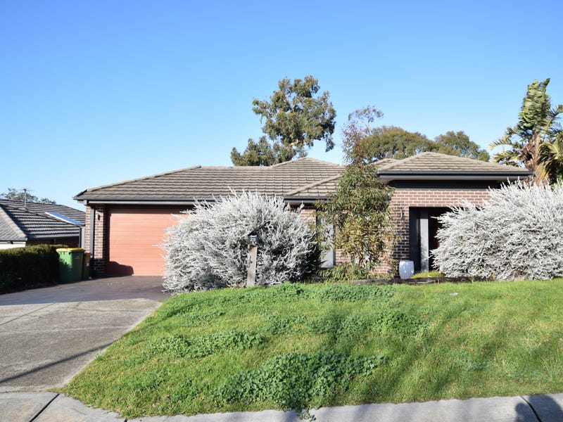 Houses for Rent in Lakeside Blvd, Pakenham, VIC 3810 Pg. 3 realestate