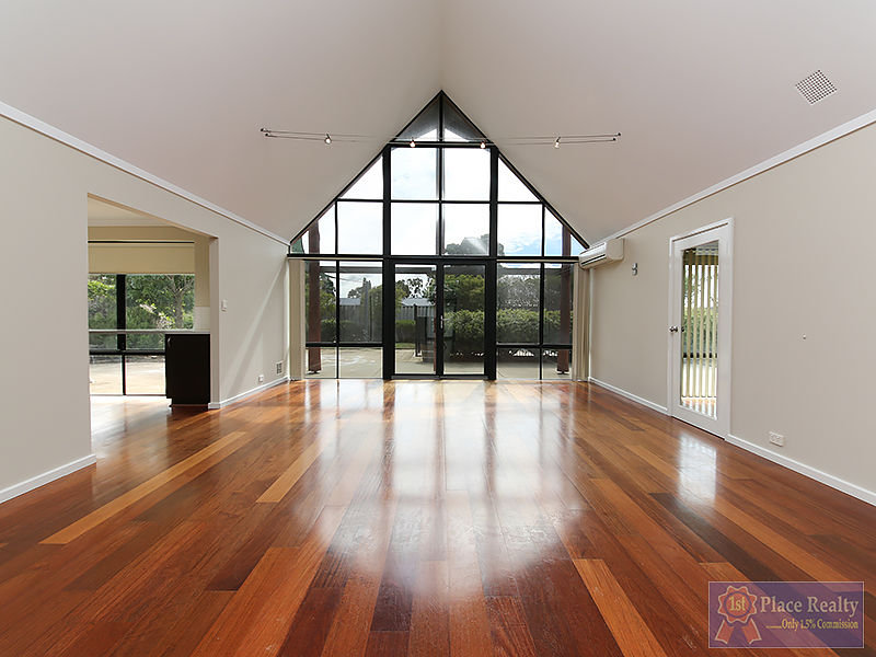 4 Keystone Loop, Secret Harbour, WA 6173