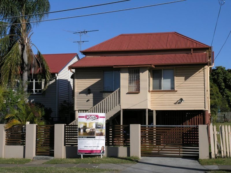 279 Conrwall Street, Greenslopes, Qld 4120 Property Details