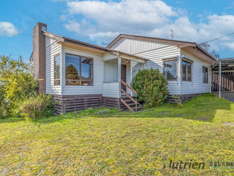 11 Baw Baw Street, Moe, Vic 3825 House for Sale