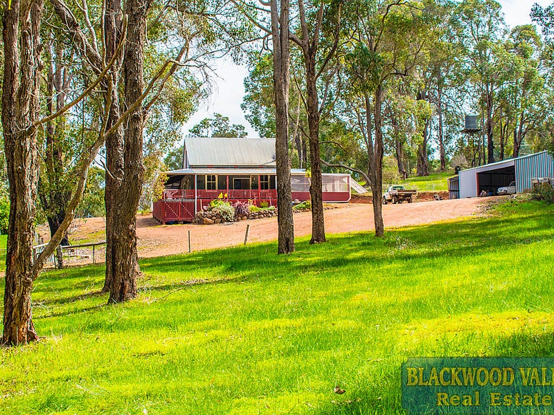 8 Hackett Street, Bridgetown, WA 6255 Property Details