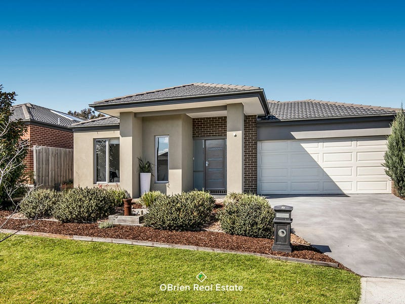 2 Bitalli Place, Sandhurst, Vic 3977 Property Details