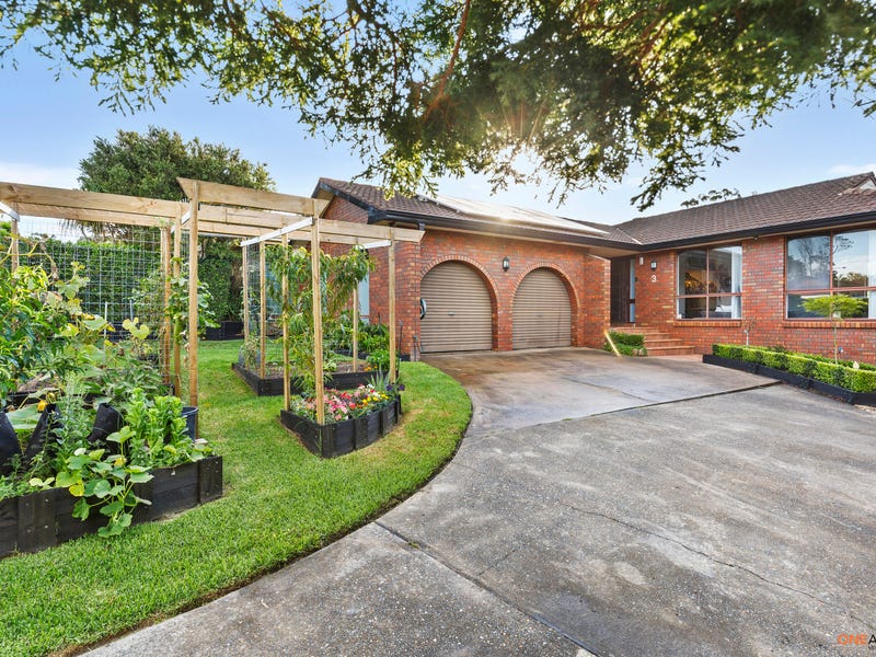 3 Davidson Road, Menai, NSW 2234 Property Details