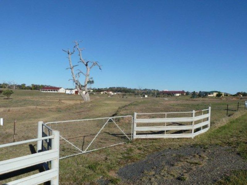 126134 Farm Street, Boorowa, NSW 2586