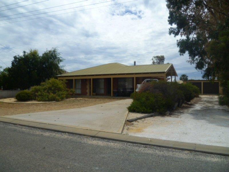 13 Tamarisk Street, Leeman, WA 6514 Property Details