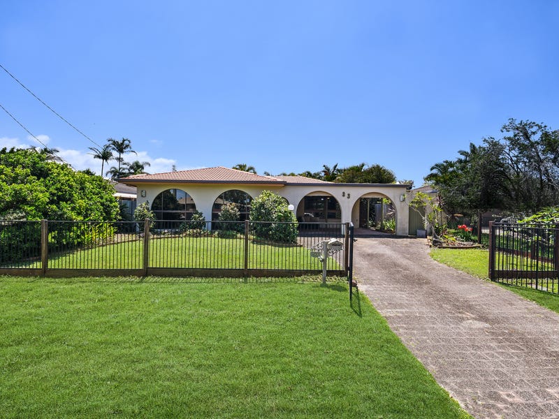 33 Moondara Drive, Wurtulla, Qld 4575