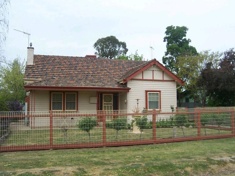 65 Barkly Street, Benalla, VIC 3672