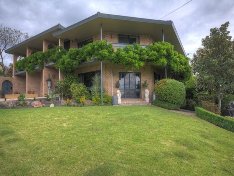 1 Craig Drive, Albury, NSW 2640 Property Details