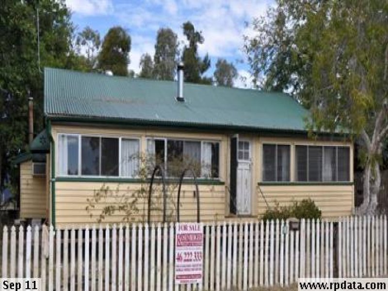 108 Robert Street, Surat, Qld 4417