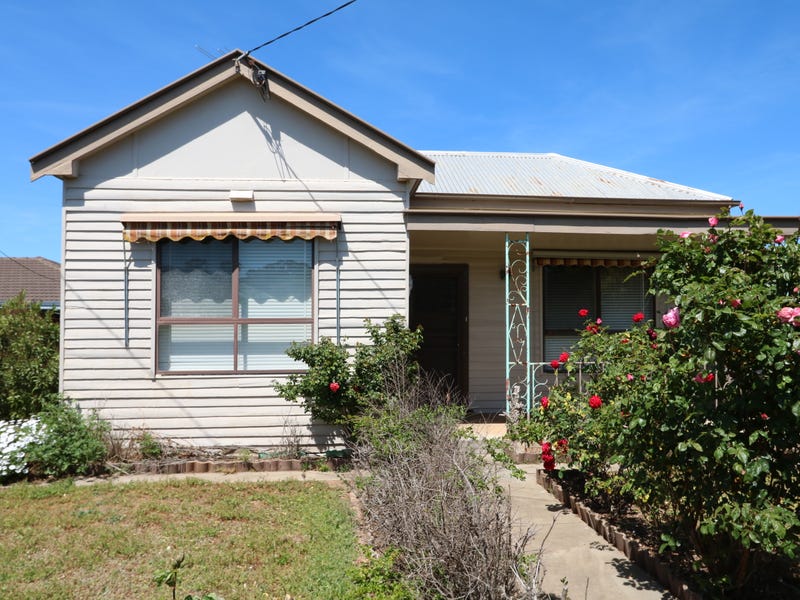 100 Park Road, Maryborough, Vic 3465 House for Sale