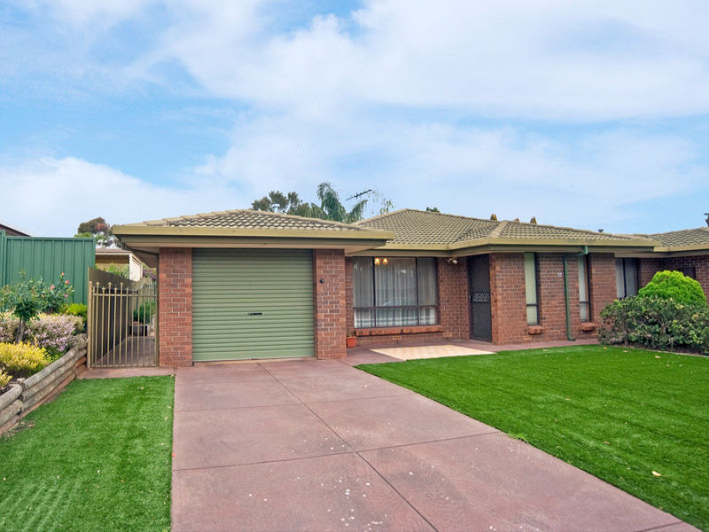 2/33 Doxiadis Street, St Agnes, SA 5097