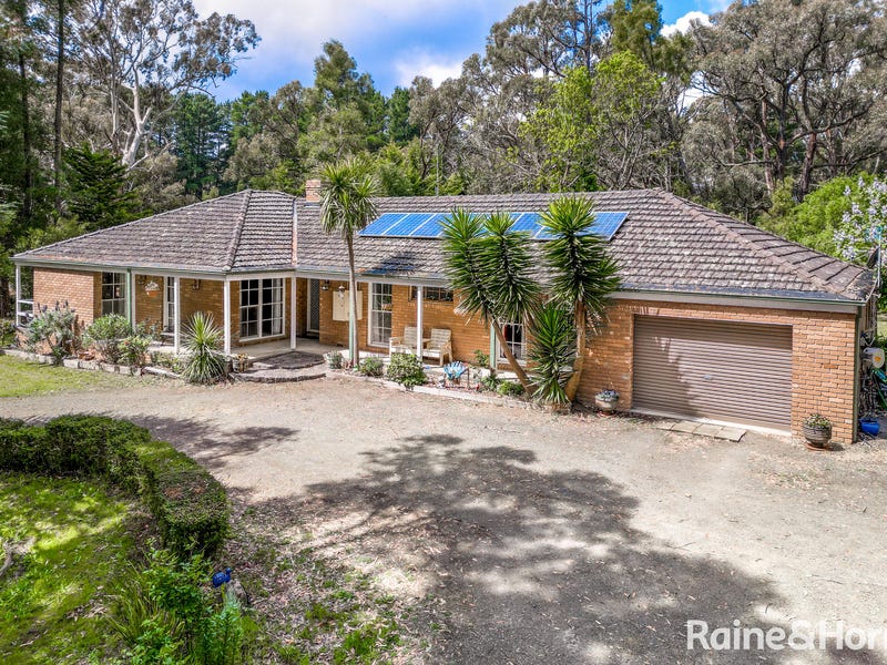 49 Garner Quadrant, Woodend, Vic 3442 House for Sale