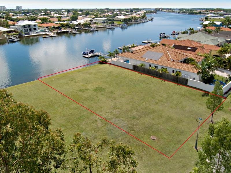 8 Finnegan Place, Pelican Waters, QLD 4551