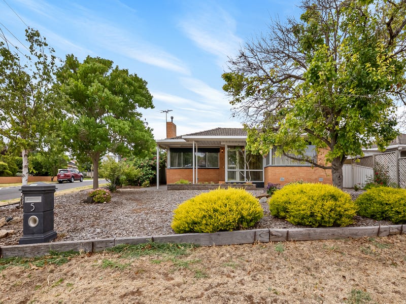 5 Lochiel Avenue, Campbelltown, SA 5074