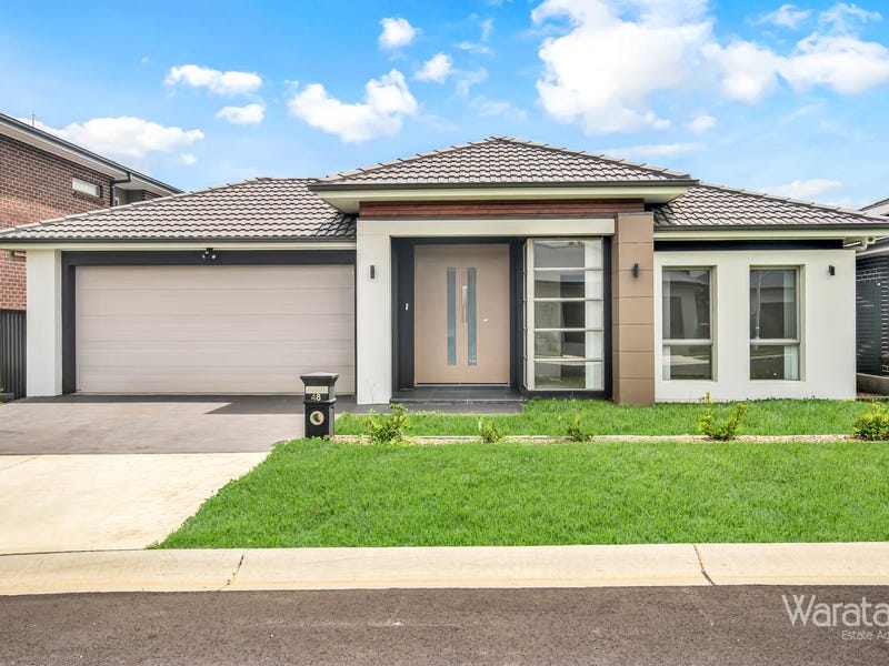 48 Thorpe Circuit, Oran Park, NSW 2570