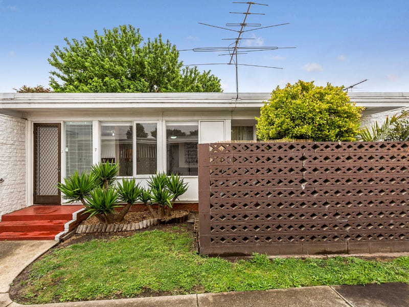 7/204 Ballarat Road, Footscray, Vic 3011 Property Details