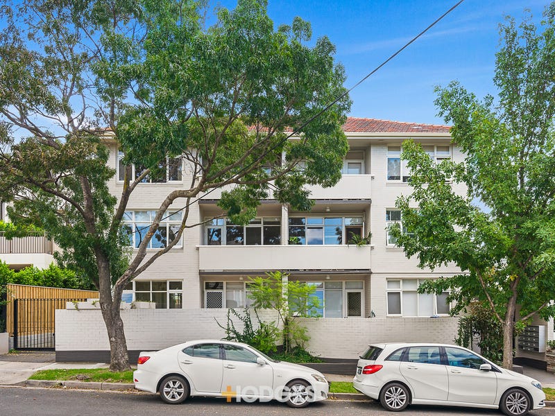 18/27 Wallace Avenue, Toorak, Vic 3142 Property Details