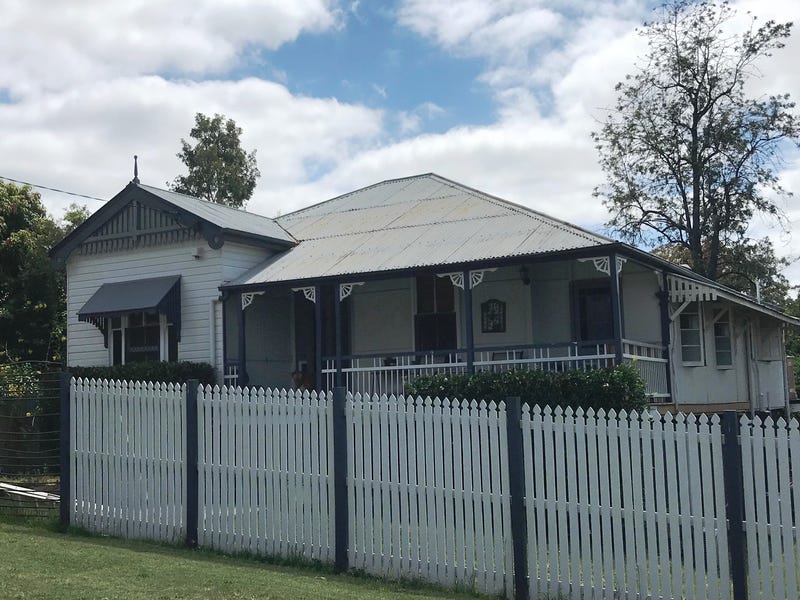 27 Thomas Street, Sadliers Crossing, QLD 4305