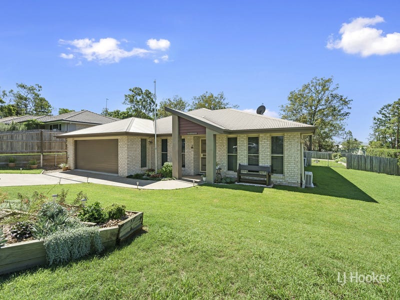 61 Bellambi Street, Toogoolawah, QLD 4313